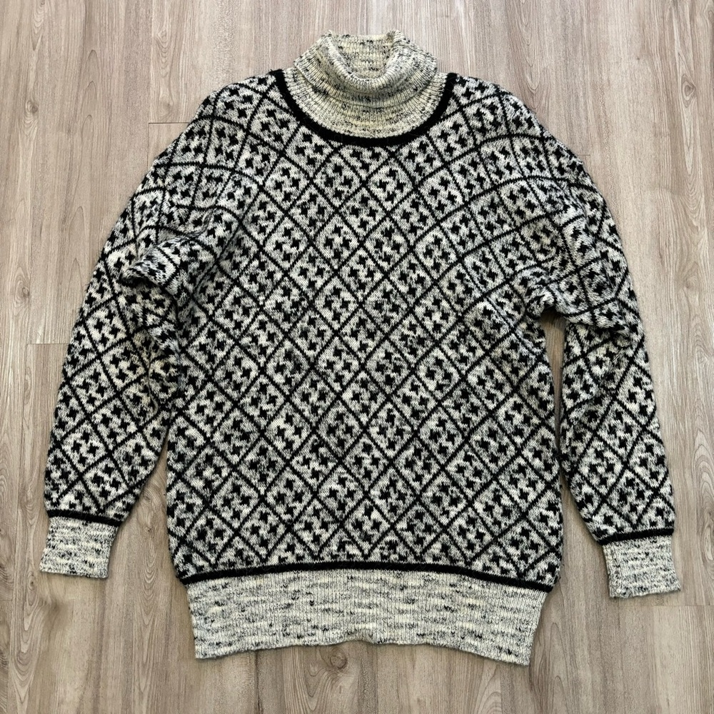 Vintage Sweater Turtleneck Liz Claiborne Knit Geometric Pattern Women Size Large
